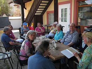 Kaffeenachmittag auf dem Gutshof mit der Pflegewohngruppe